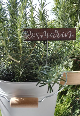 Letter Lovers donnerletter: Anleitung Gemüse- und Kräuterschilder für den Garten lettern - Rosmarinschild
