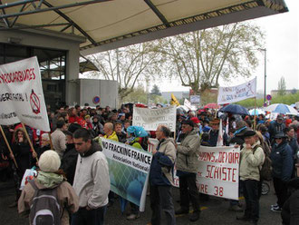 Manifestants pour Bourg en Bresse / Photo Le Dauphiné