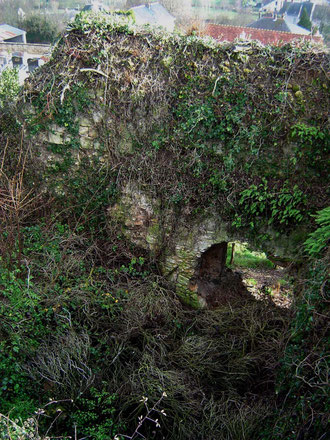 L'ancienne porte du donjon