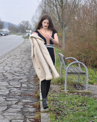 schwarze Stiefeletten Booties Streetstyle Modeblog ootd Fairy Tale Gone Realistic Fashionblog