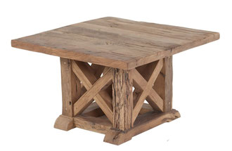 Rustikaler Couchtisch „Silberfeste“ mit massiver Tischplatte und quadratischem Kreuztischgestell.