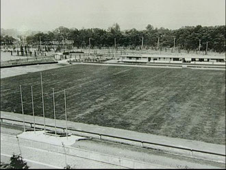 初代の駒場サッカー場