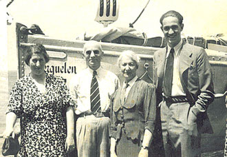 Lina und Nathan Sondheimer (links) vor ihrer Abreise am 24. Februar 1939 mit dem Schiff Kerguelen