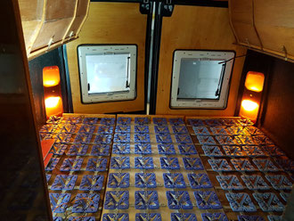 Frisch mit Filz tapeziert...