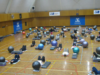 Cheryle presenting at MasterBlaster Fitness Convention. Melbourne Uni