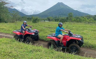 Tour Combinado:  Catarata La Fortuna, AMA Extreme Canopy Tour y Cuatrimotos
