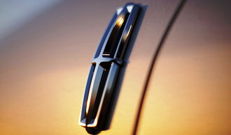Lincoln MKZ Emblem