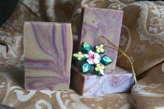 Spiced Cranberry Goats Milk Soap