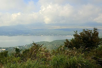 大平山から山中湖と富士山