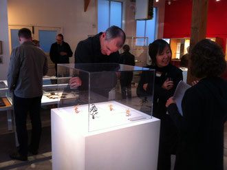 展示の様子。手前が僕の作品です。