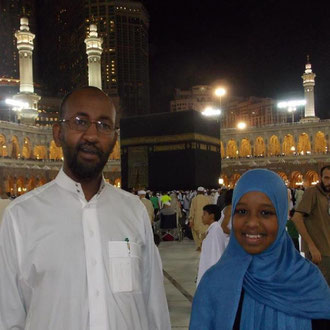 Fatima Abdulahi (links) und ihr Vater Ahmed Abdulahi