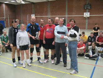 "We Are The Champions": Der SSV Neuhaus gewann 2010 den "Diakonie-Pokal"