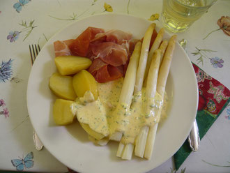 spargel mit wildkräutersauce 