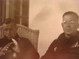 Hptm. Koob (left) and Oblt. Paffrath. This photo was taken in 1942 in the Caucasus (Photo courtesy Karl-Heinz Münch history of schw. Pz.Jg.Abt 654)