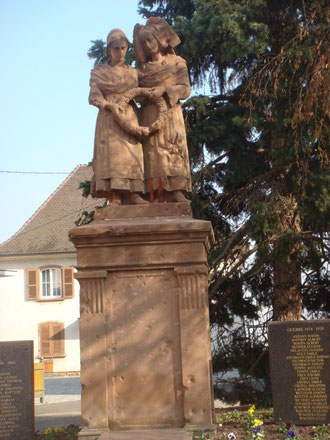 Monument aux morts dit Monument de la Fidélité à Bennwihr today