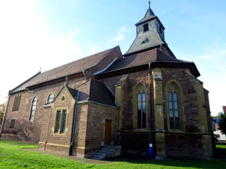 Kirche St. Lukas. Im Jahr 1468 begannen die Bürger aus Neuenbürg damit, sich eine eigene Pfarrkirche zu bauen.