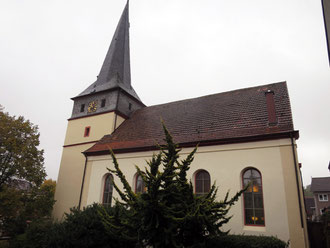 Die mittelalterliche St. Andreaskirche in Oberacker wurde 1770 zur heutigen Form umgebaut. Pfarrer Wolfgang Max wird uns die Kirche, ihre Ausmalung und die Fresken am 15.10.2022 fundiert erklären.