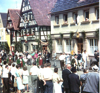 Umzug anlässlich der 1200 Jahrfeier in Oberderdingen