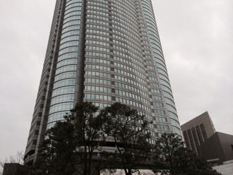 ☆地上54階建て、高さ238mの超高層ビジネスビルです。