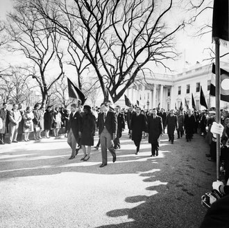 enterrement John Fitzgerald Kennedy marche chefs d'État Jackie Kennedy Robert Kennedy Edward Kennedy