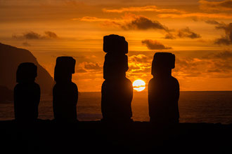 Moai´s at sunrise