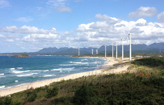 島根県の海岸、水力発電のたくさんある風景