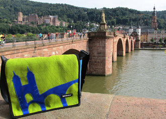 HEIDELBAG - Heidelberg Tasche vor der Alten Brücke Heidelberg
