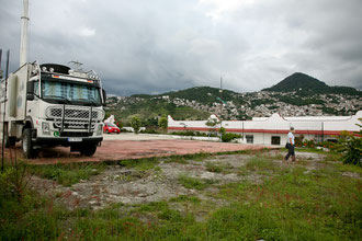 Unser Stellplatz an der Silberschmuck Fabrik hoch über Taxco