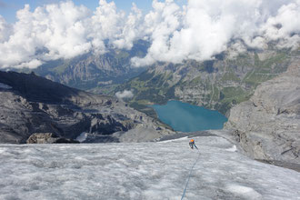 Fründenhorn SW Grat, Südwestgrat, Westgrat, Fründehorn, Fründenjoch, Zustieg, Doldorphin, Fründenhütte, Oeschinensee, Abstieg Normalweg, Gletscher, Gipfelfirnfeld, aper, Ausaperung, ausgeapert