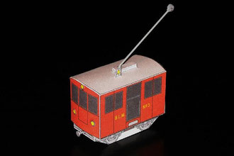 Modell-Elektrolokomotive Ge 2/2 Nummer 3, der Bergbahn Lauterbrunnen–Mürren (BLM) in brauner Farbgebung.