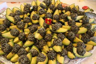 Avocados with Hemp Spirulina Paté