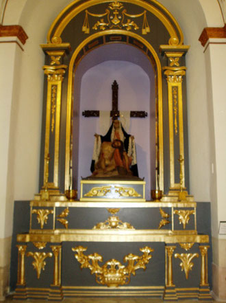 Altar Virgen de la Piedad