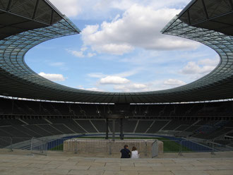 Olympiastadion (olympisches Feuer)