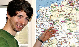 Da geht’s hin: Mirko Lekat hat sich auf einer Karte bereits seine Anfahrstationen markiert.