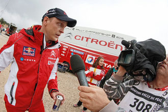 Latvala lidera el Rally de Portugal.