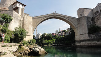 Die weltberühmte Brücke über die Neretva in Mostar