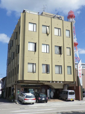 本社　岡本ビル