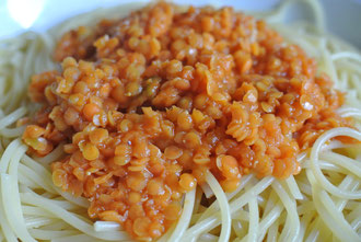 Linsen-Bolognese - schnelle vegetarische Soße zu Nudeln