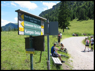 Der bei Mountainbikern und Wanderern gleichermaßen beliebte Hirschtalsattel.