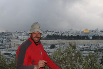 Im Janar 2010 auf dem Ölberg. Blick auf Jerusalem.