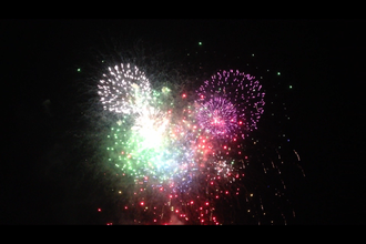 Feu d'artifice dans les alpes 04 MG Animation