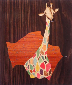 Girafe haute en couleurs - marqueterie - Atelier Eclats de Bois - 38 Isère