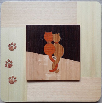 Chats sur palissade avec empreintes - marqueterie - Atelier Eclats de Bois - 38 isère