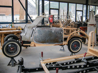 NSU-Fiat Oldtimer Stellmacher Holz Karosserie Piela