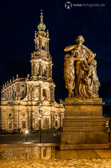 Dresden bei Nacht - katholische Hofkirche