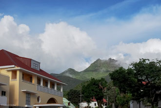 Guadeloupe, vue sur la Soufrière de Saint-Claude