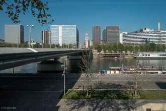 Paris XIII, pont menant à la gare de Lyon