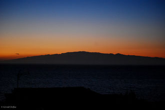 Vue le soir de Tenerife sur l'île de la Gomera Archipel des Canaries