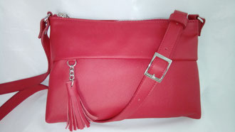 maroquinerie française, sac à main artisanal, sac rouge, luxe, sac fabrication française, sac haut de gamme, made in France, sac fait main