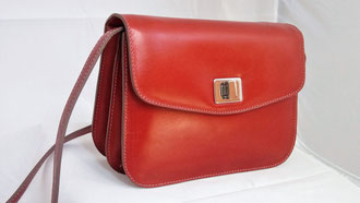 maroquinerie française, sac à main artisanal, luxe, sac fabrication française, sac haut de gamme, made in France, sac fait main